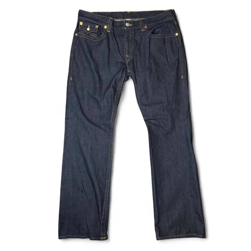 True Religion Dark wash straight leg denim jeans with back flap pockets sz 40